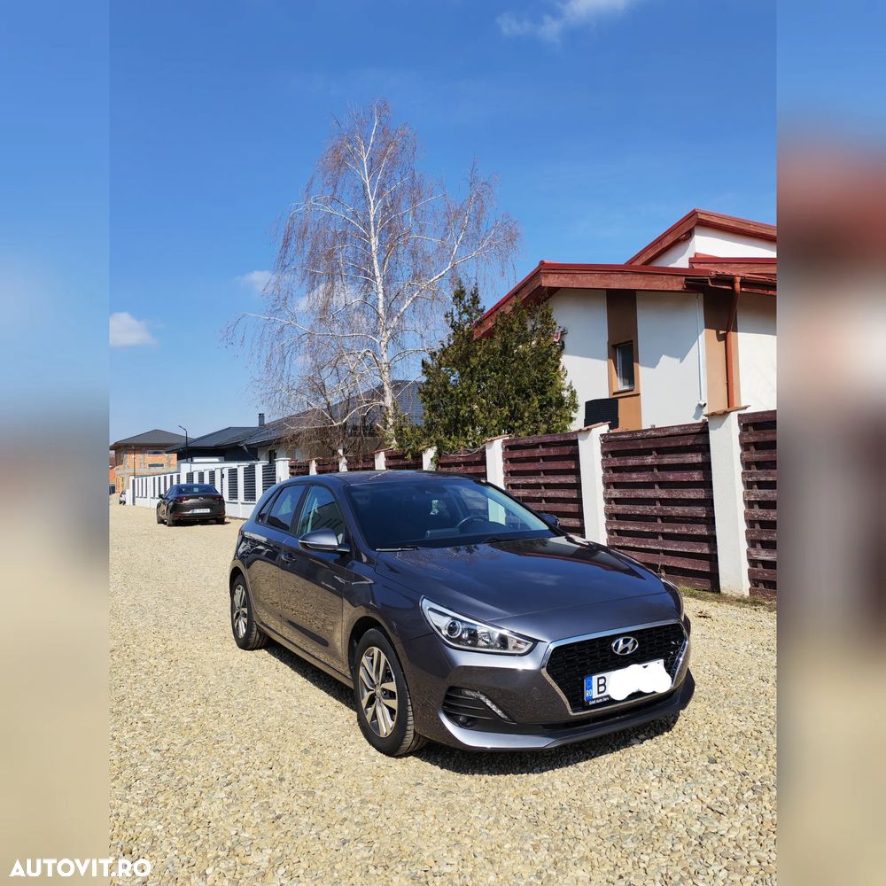 Hyundai i30 1.4 100CP 5DR M/T Highway - 6