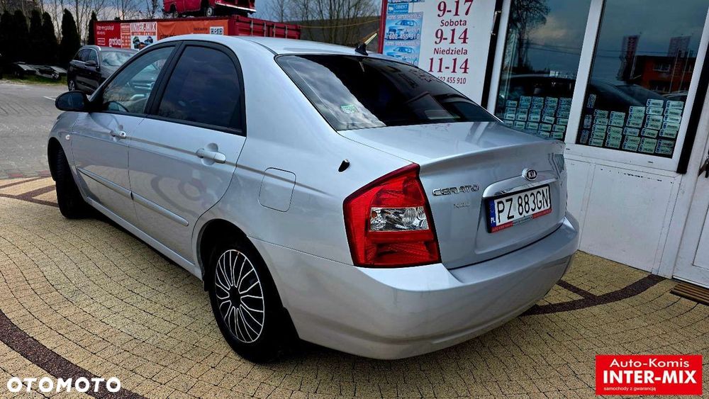 Kia Cerato - 4