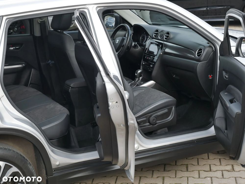 Suzuki Vitara 1.5 Strong Hybrid Elegance Sun 4WD AGS - 24