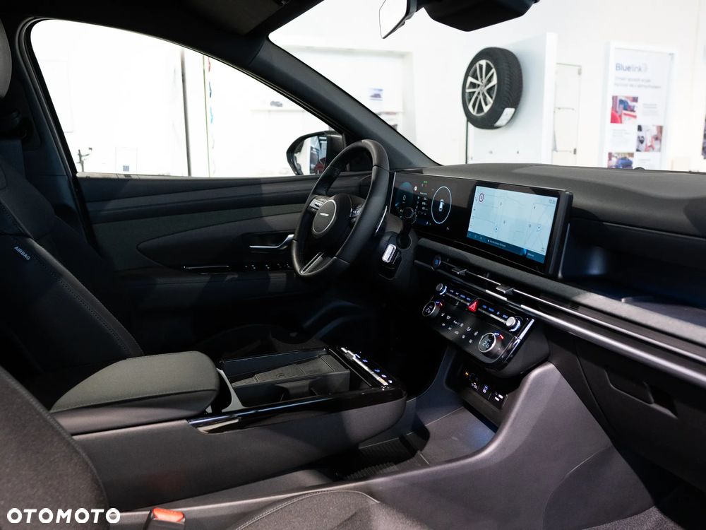 Hyundai Tucson 1.6 T-GDi HEV Executive 2WD - 28