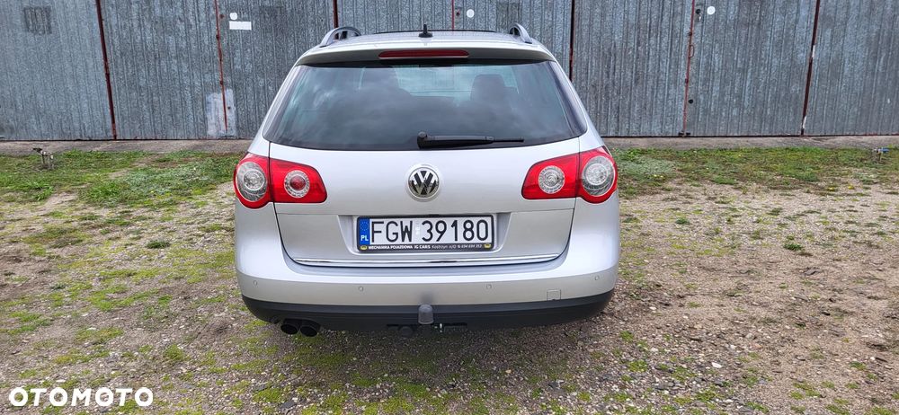 Volkswagen Passat 2.0 TDI DPF DSG Highline - 9