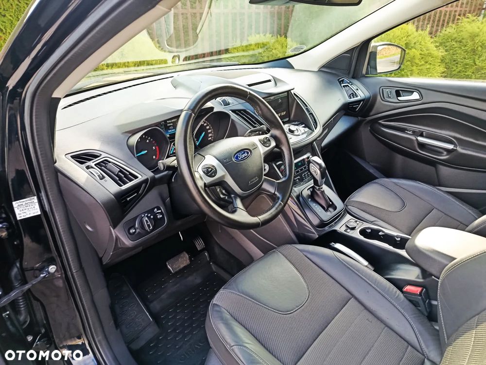 Ford Kuga 2.0 TDCi 4x4 Titanium - 24