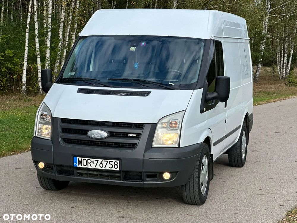 Ford Transit - 1
