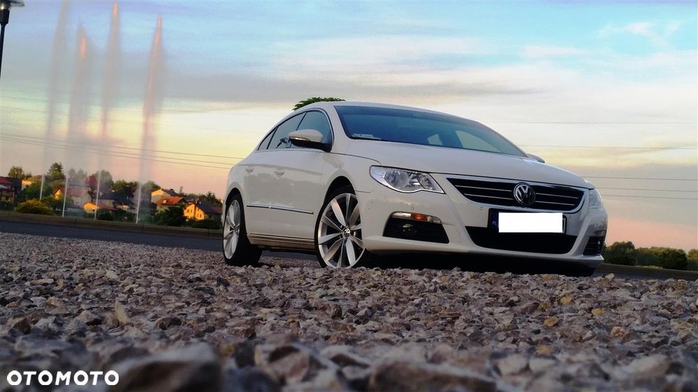 Volkswagen Passat CC 2.0 TDI DPF - 11