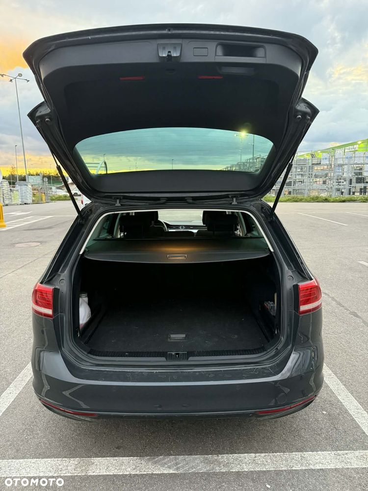 Volkswagen Passat 2.0 TDI SCR DSG Comfortline - 9