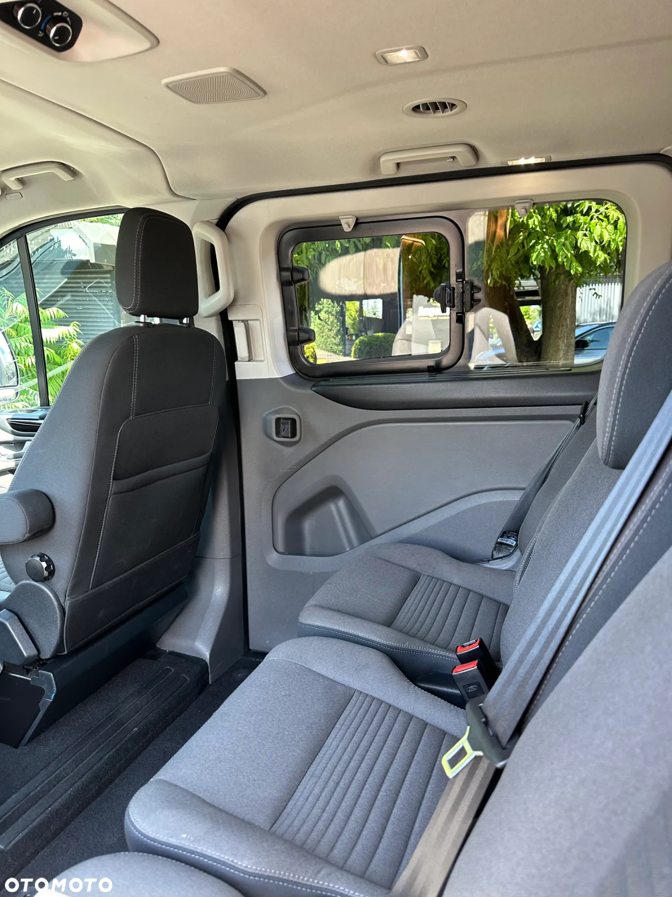 Ford Tourneo Custom 2.0 TDCi L2 Titanium SelectShift - 37