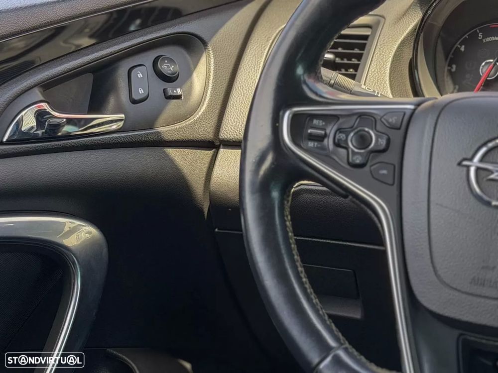 Opel Insignia Sports Tourer 2.0 CDTi Executive S/S - 10