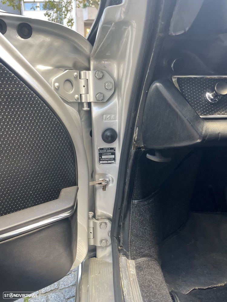 Porsche 911 Série F - 9