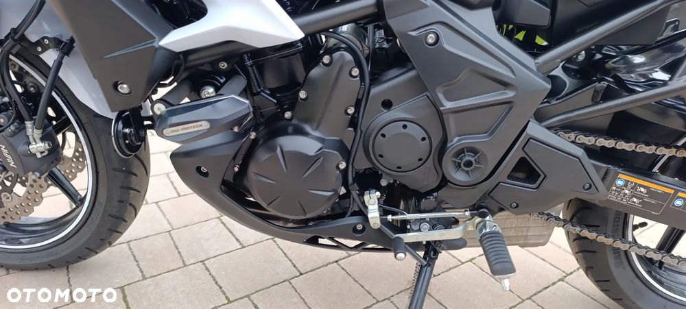 Kawasaki Versys 650 - 36