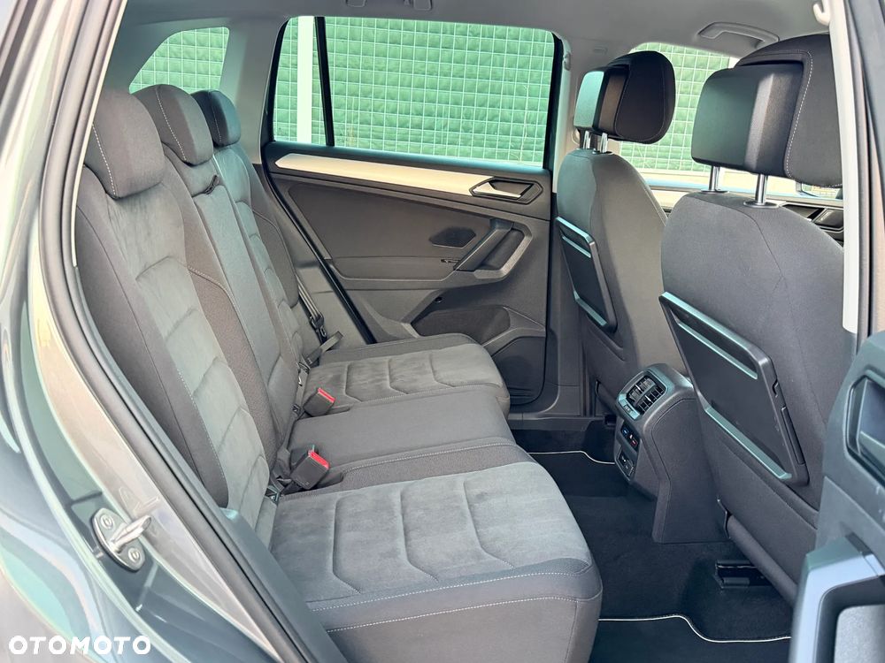 Volkswagen Tiguan - 24