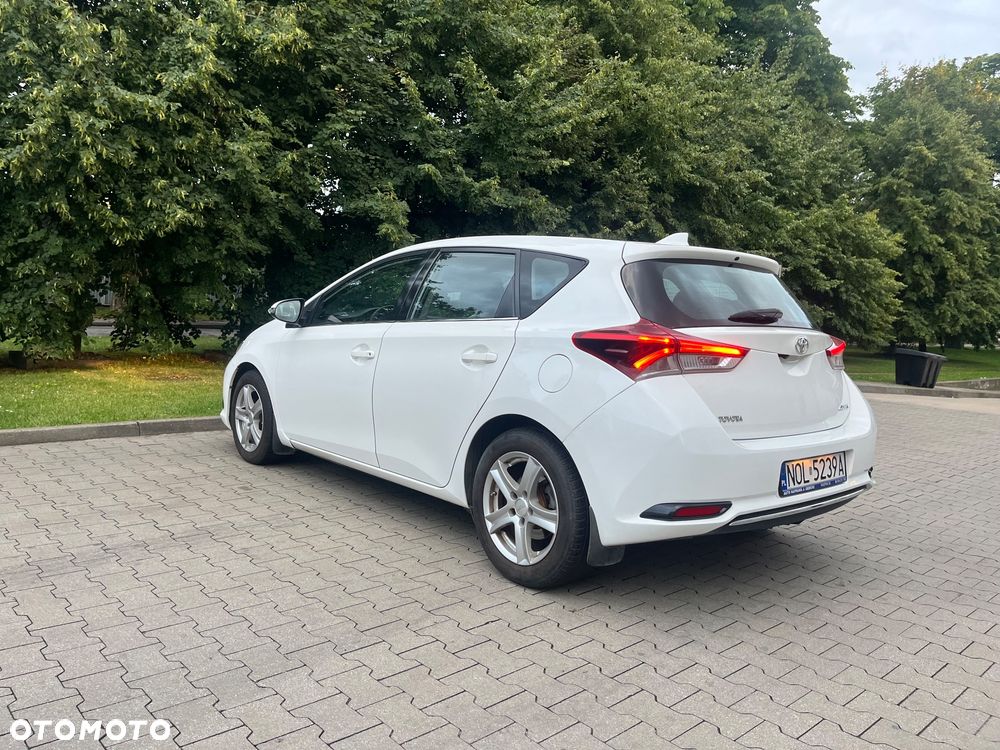 Toyota Auris 1.4 D-4D Premium - 12