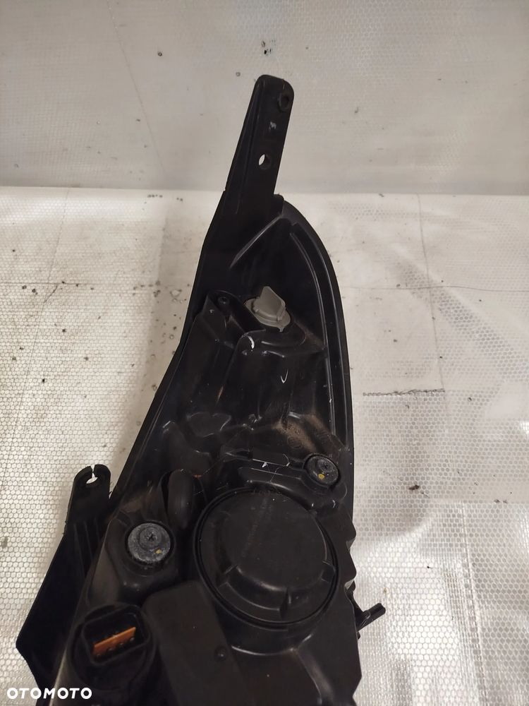 + LAMPA PRZOD PRZEDNIE PRAWA HYUNDAI I20 I 08-12R - 8