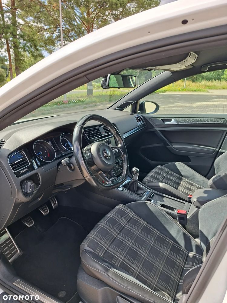 Volkswagen Golf GTD (BlueMotion Technology) - 5