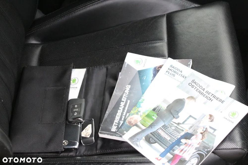 Skoda Superb 2.0 TDI 4x4 DSG Ambition - 35