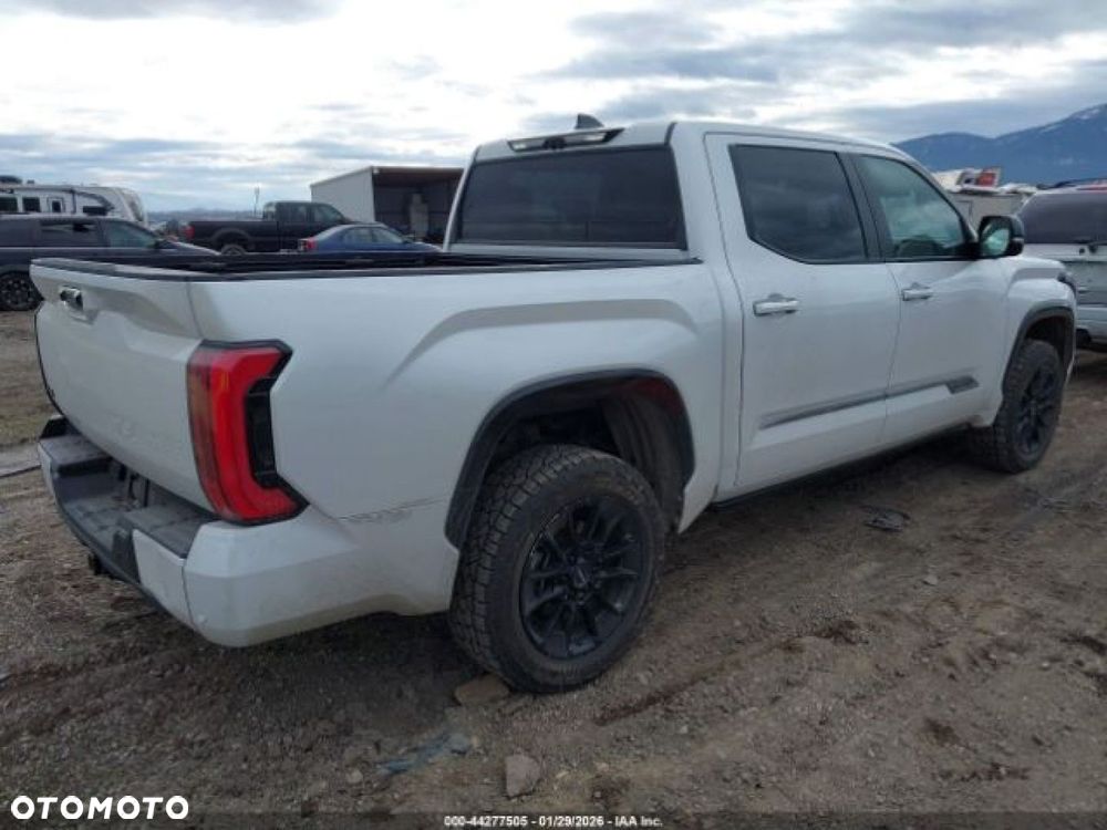 Toyota Tundra - 3