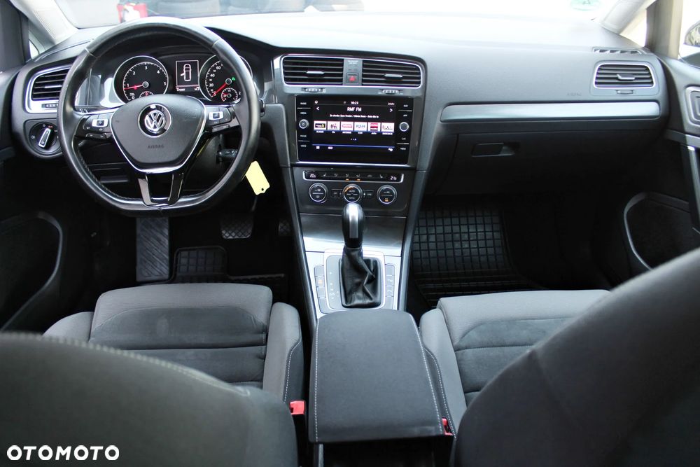 Volkswagen Golf 2.0 TDI R-Line DSG - 15