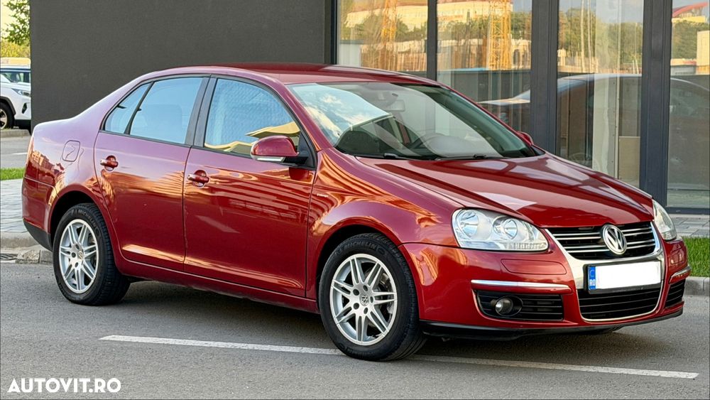 Volkswagen Jetta - 2