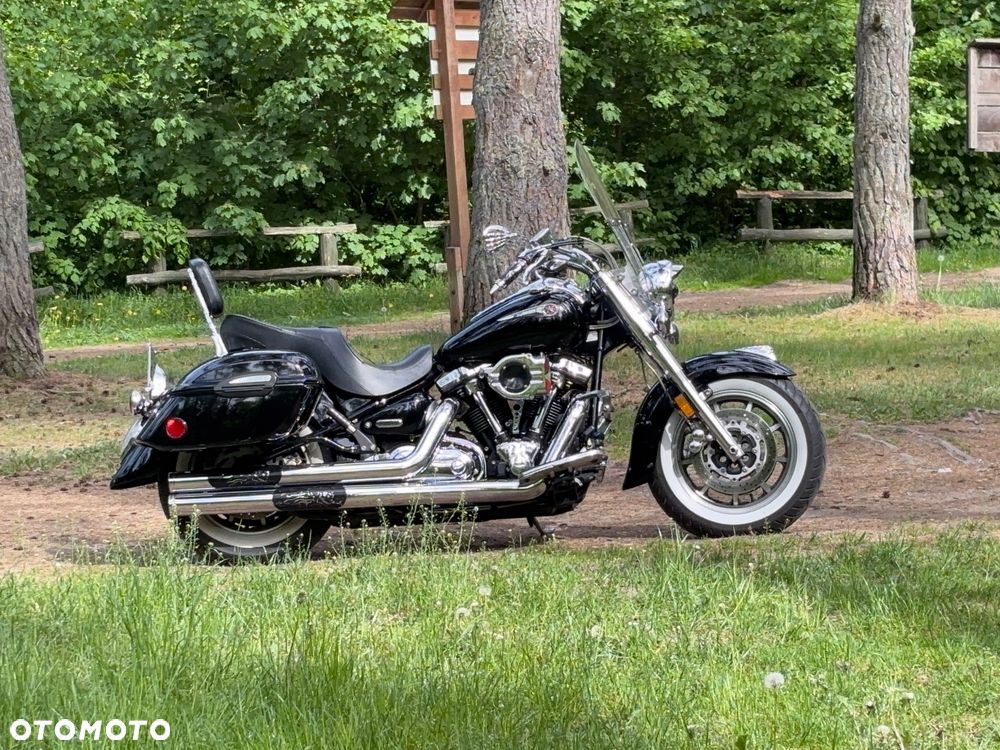 Yamaha Road Star - 2