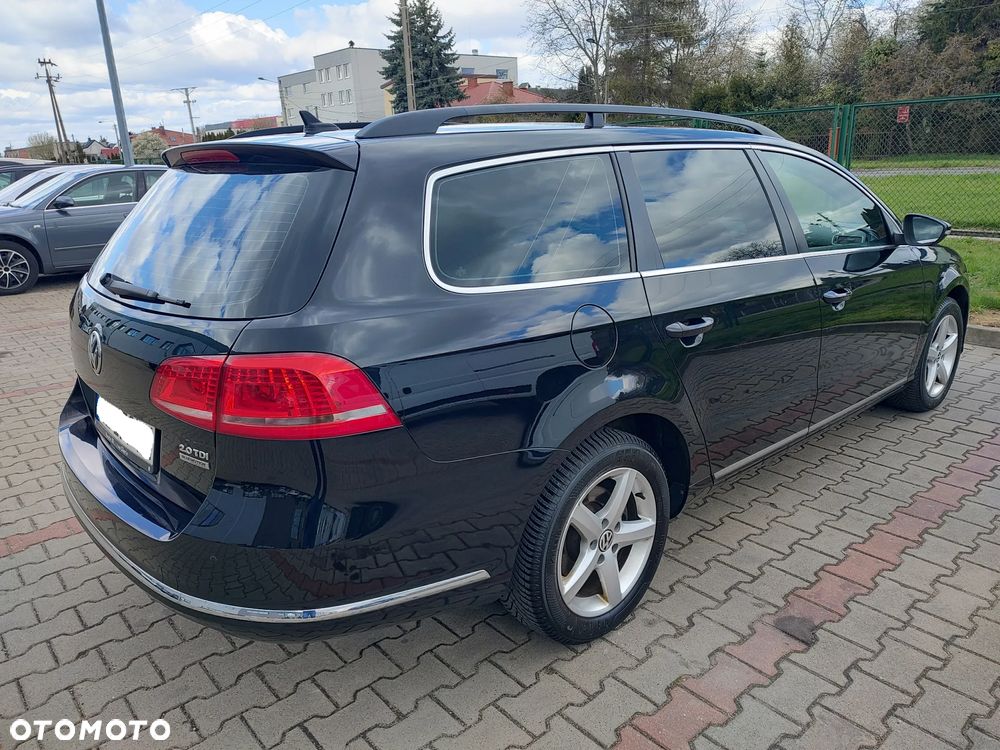 Volkswagen Passat 2.0 TDI Comfortline DSG - 4