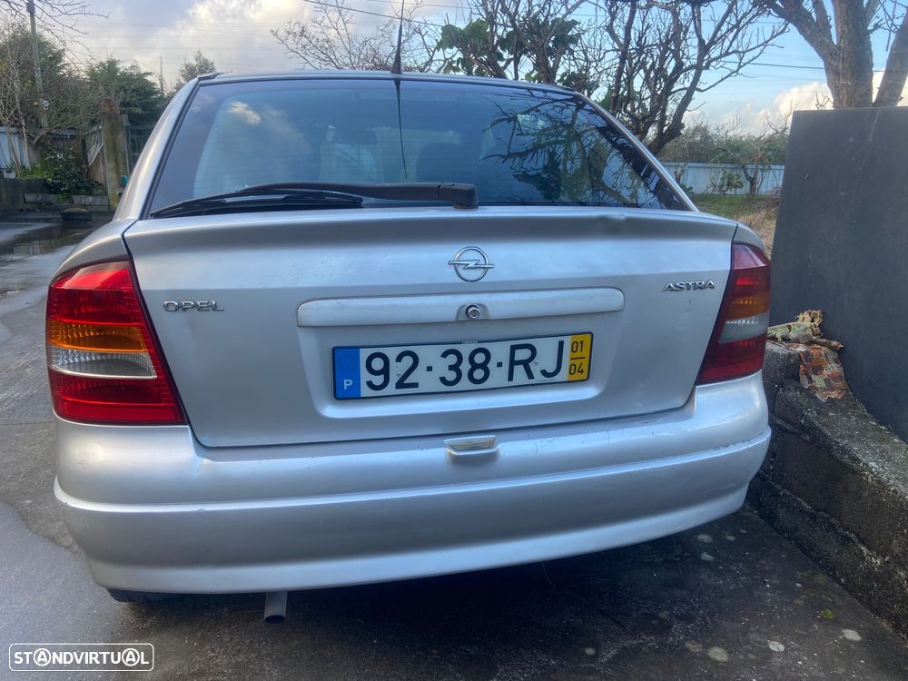 Opel Astra 1.2 Club - 5