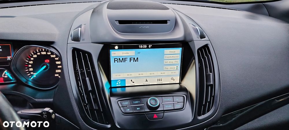 Ford Kuga 1.5 EcoBoost 2x4 ST-Line - 35
