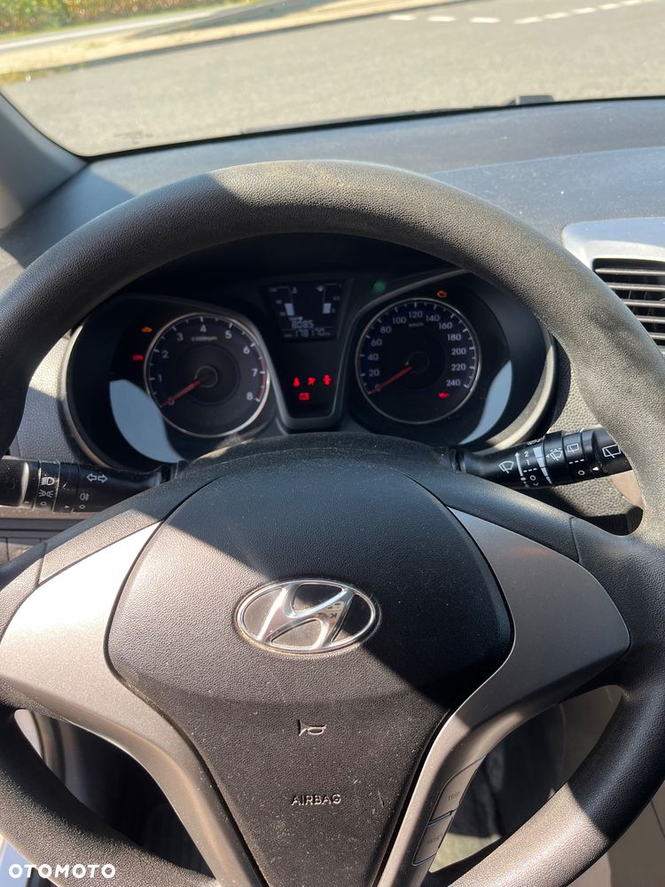 Hyundai ix20 1.4 Comfort - 12
