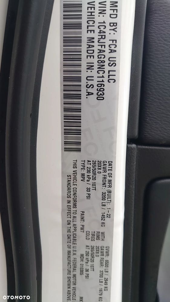 Jeep Grand Cherokee - 26