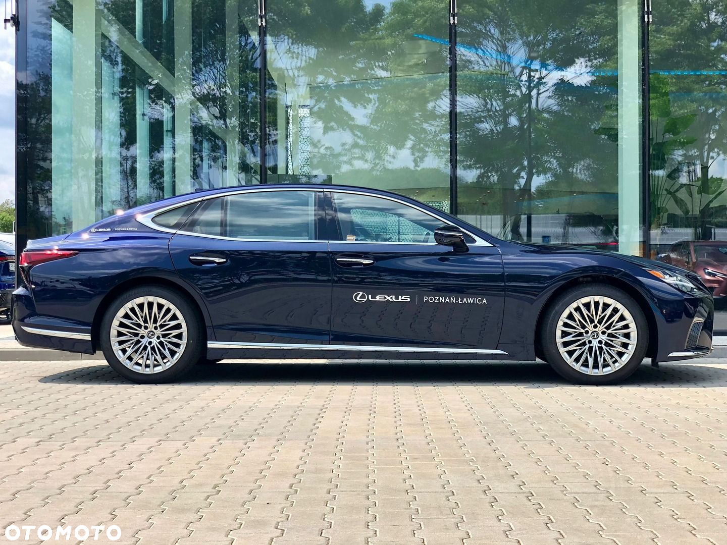 Lexus LS - 4