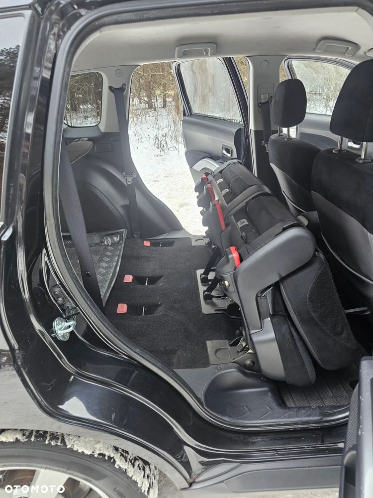 Mitsubishi Outlander 2.0 DID Intense + SE - 19