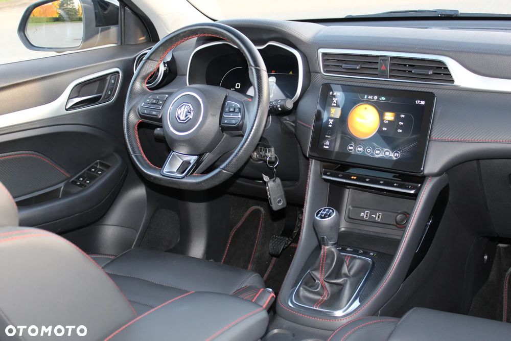 MG ZS ICE 1.5 VTI-tech Luxury - 24