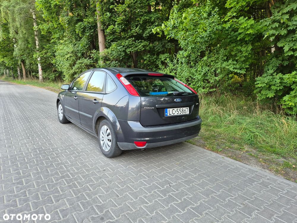 Ford Focus 1.6 TDCi Ghia - 4