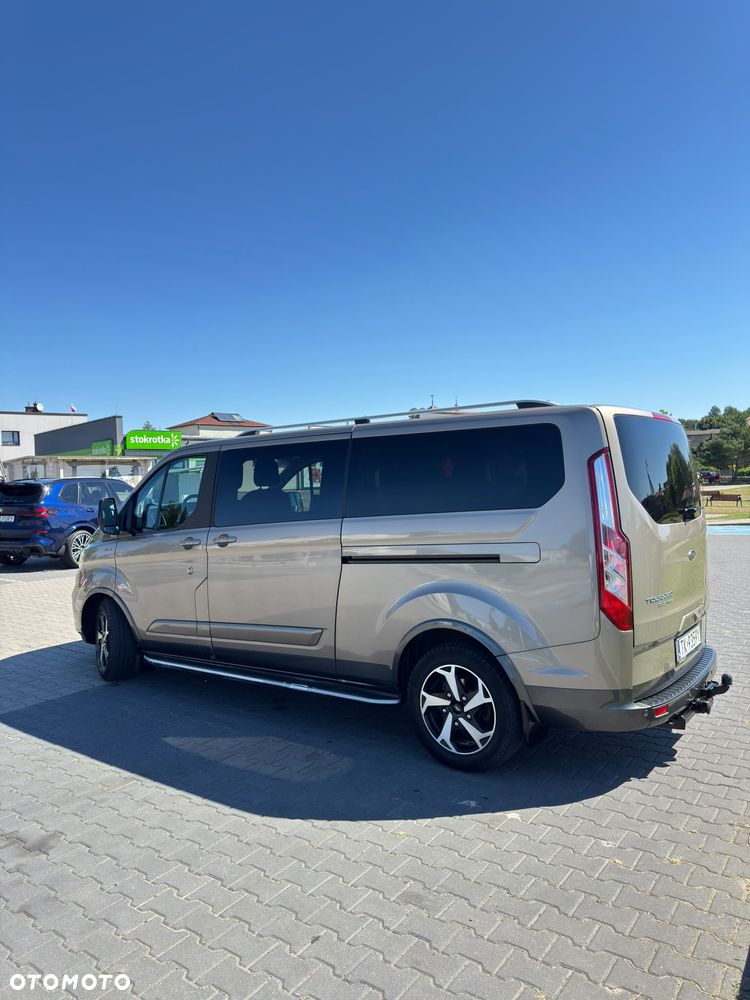 Ford Tourneo Custom - 5