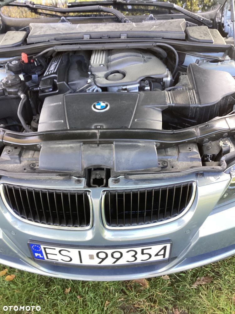 BMW Seria 3 320i - 18
