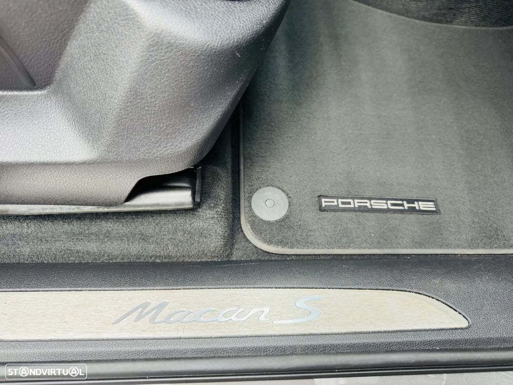 Porsche Macan S - 43