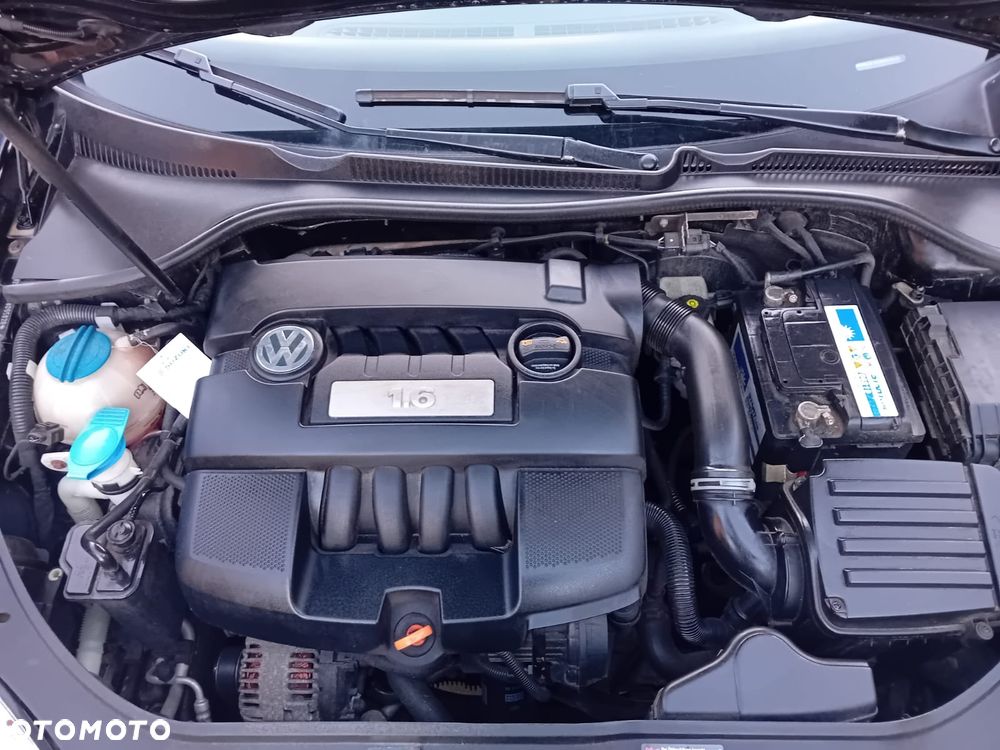 Volkswagen Golf - 8