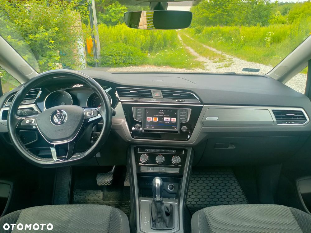 Volkswagen Touran 1.4 TSI BMT Comfortline DSG - 11