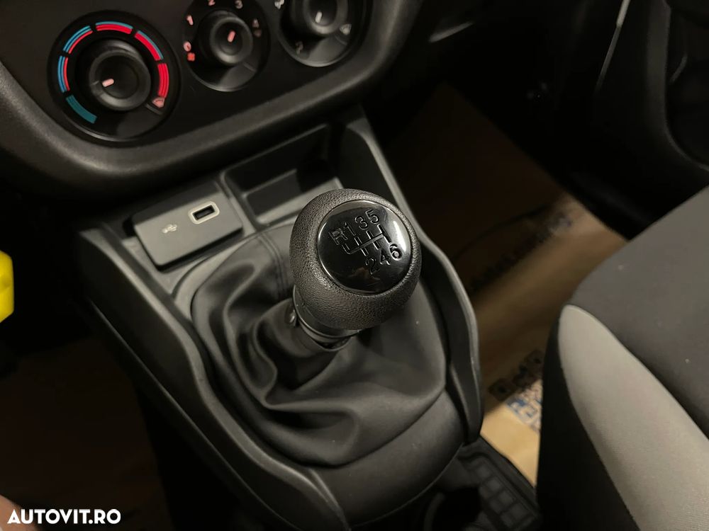 Fiat Doblo Combi 1.6 Mjet 90 CP Confort - 19