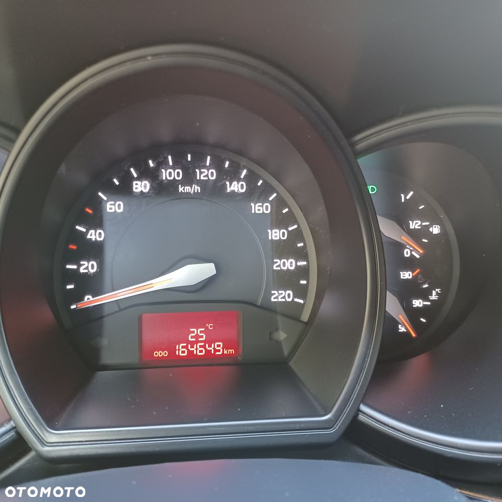 Kia Rio - 18