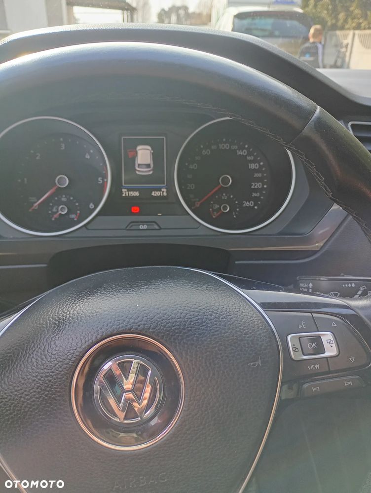 Volkswagen Tiguan 2.0 TDI SCR IQ.DRIVE - 13