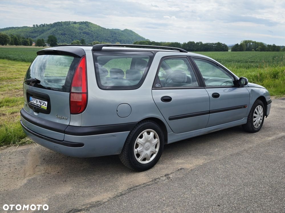 Renault Laguna - 5