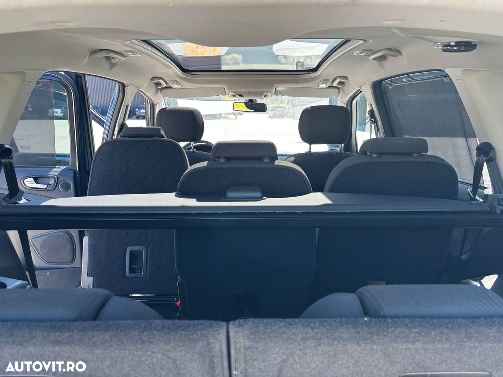 Ford S-Max - 7