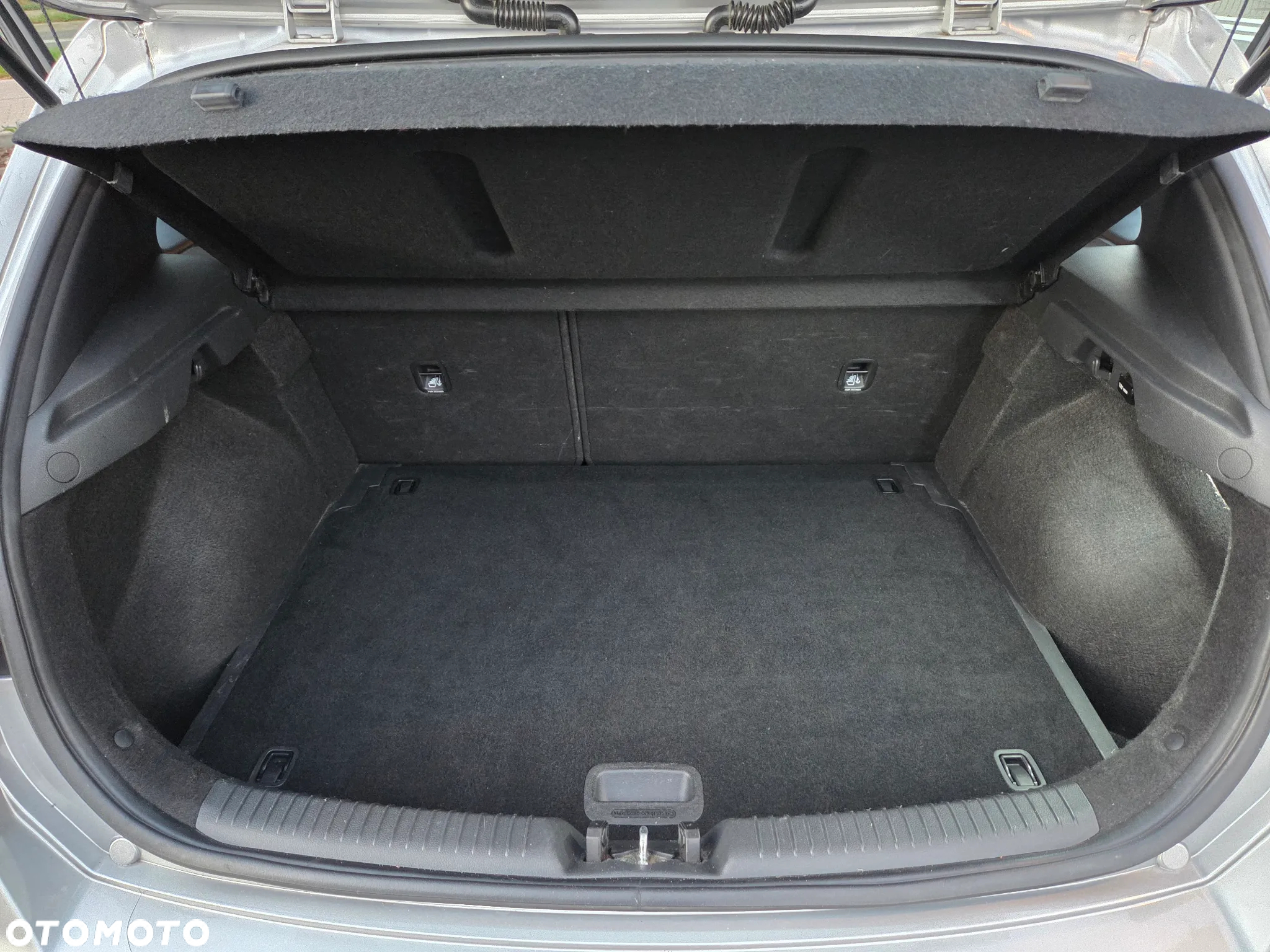 Hyundai i30 1.5 DPI Classic + - 36