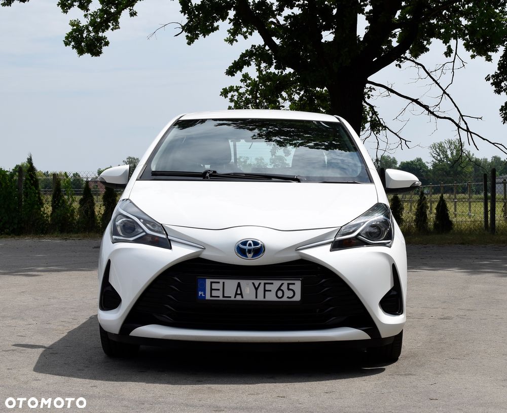 Toyota Yaris Hybrid 100 Premium - 21