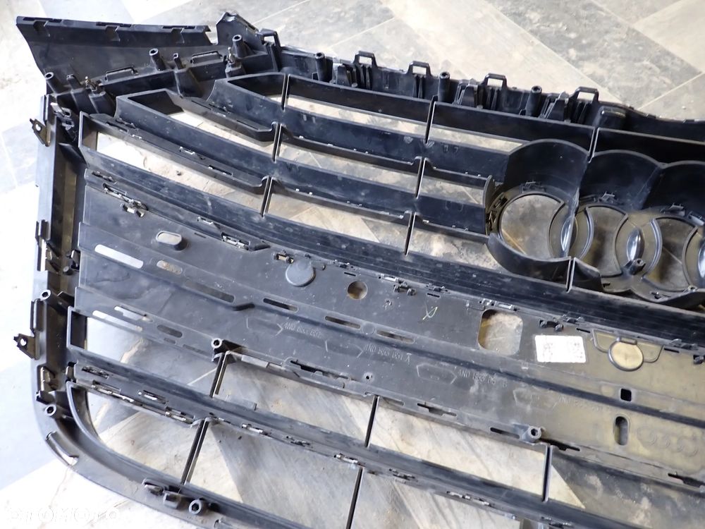 AUDI A8 D5 GRILL 4N0853651B - 3