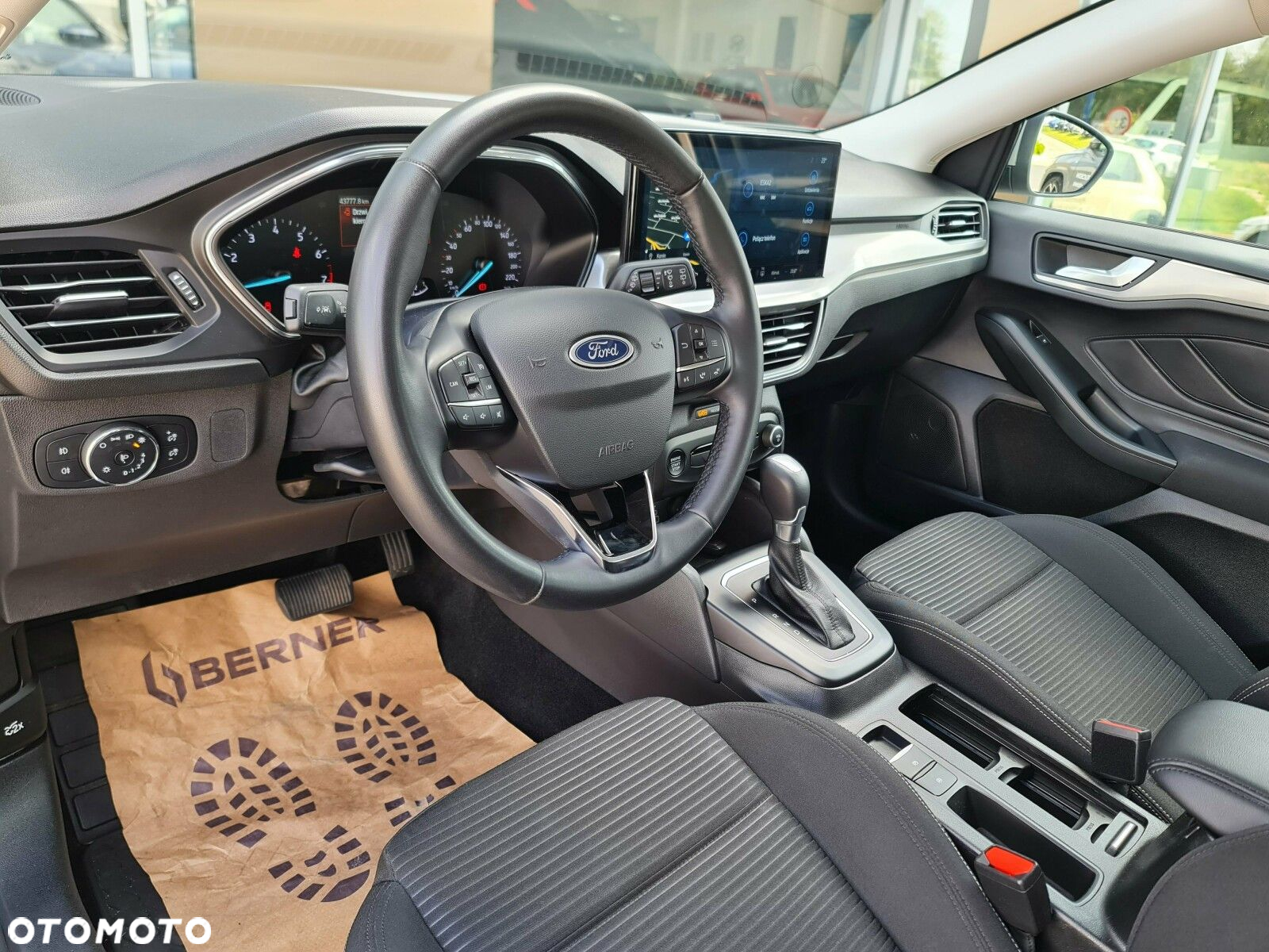 Ford Focus - 12