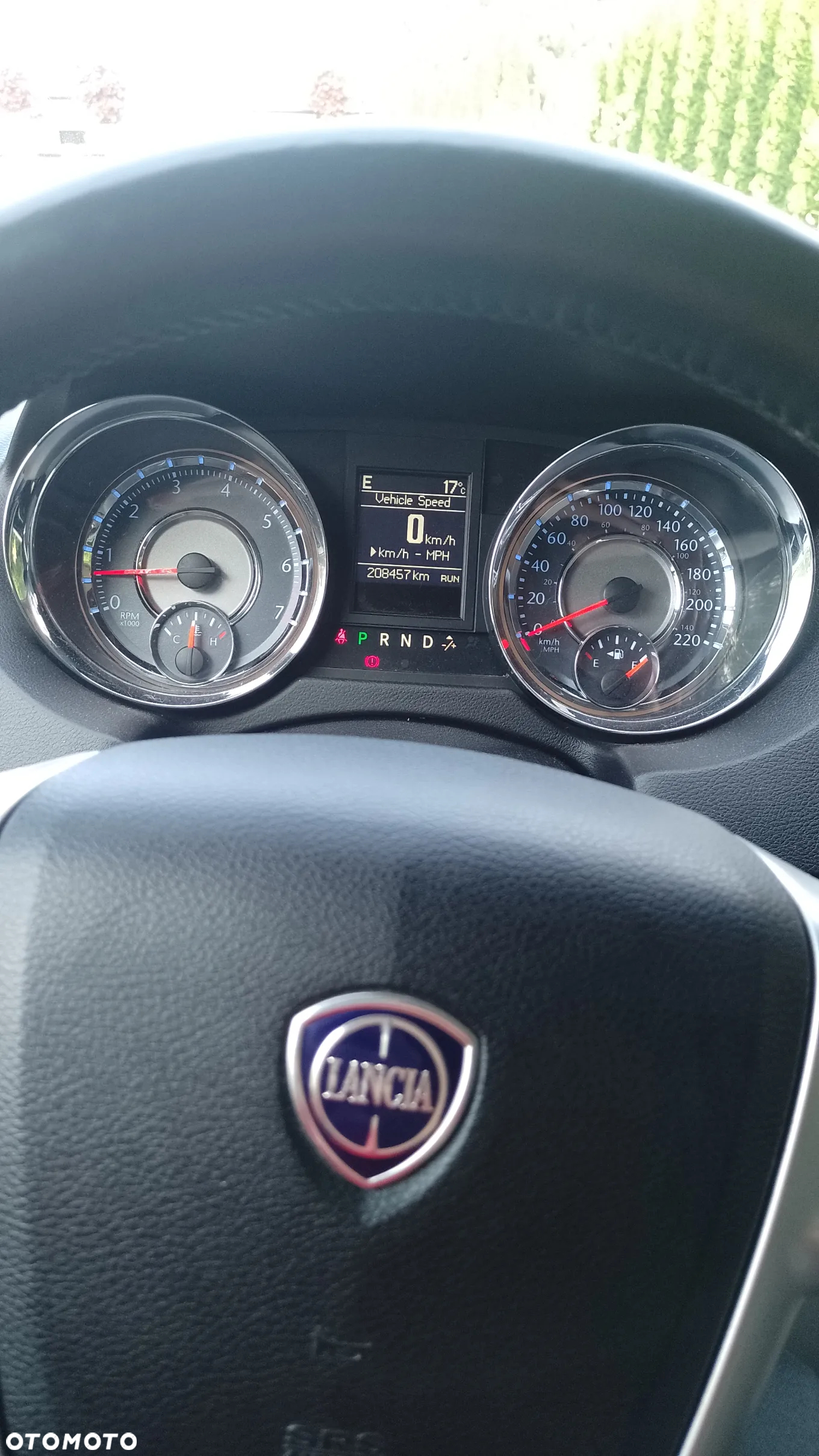 Lancia Voyager 3.6 Platinum - 8