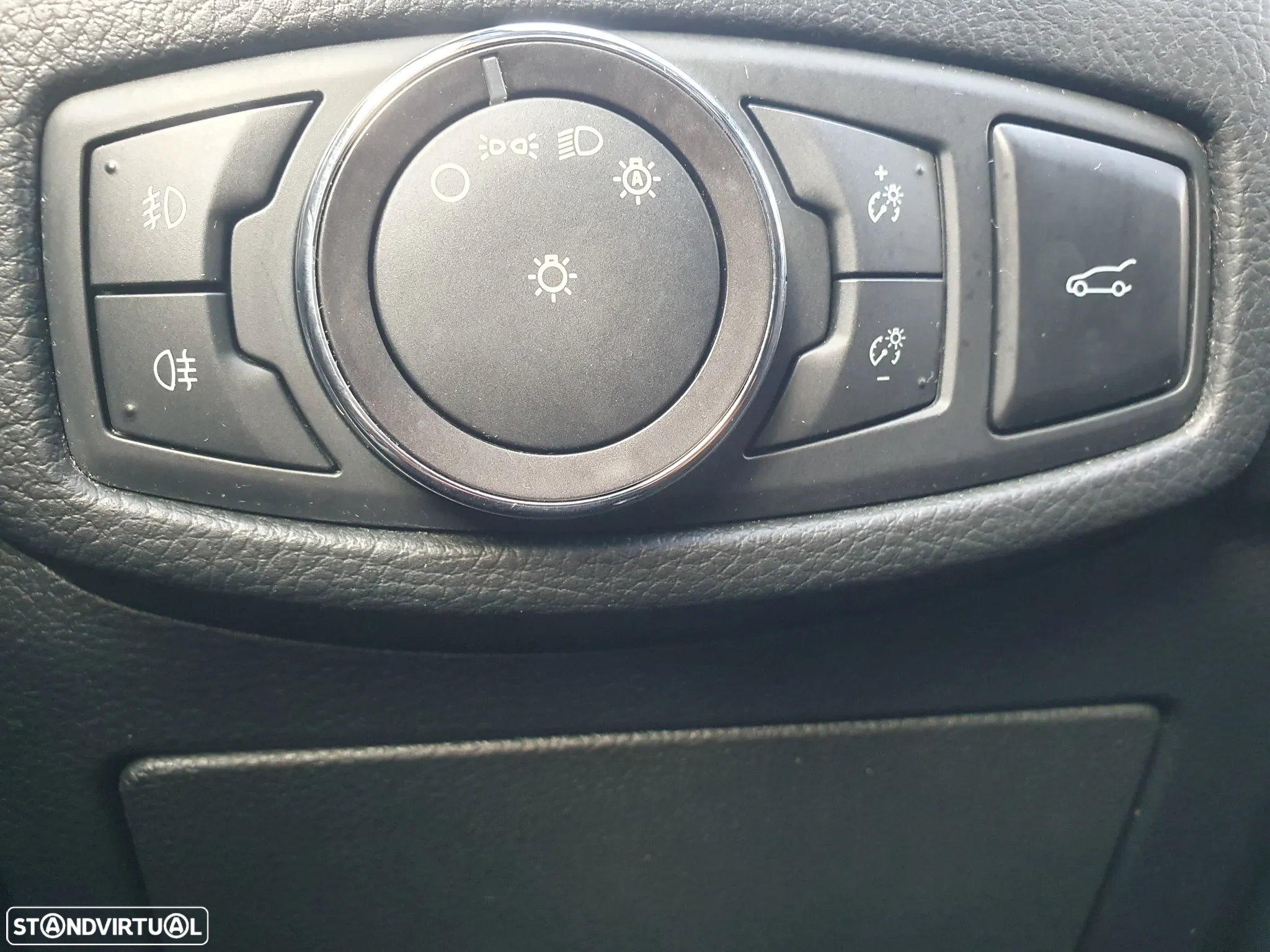 Ford S-Max 2.0 TDCi ST-Line - 32