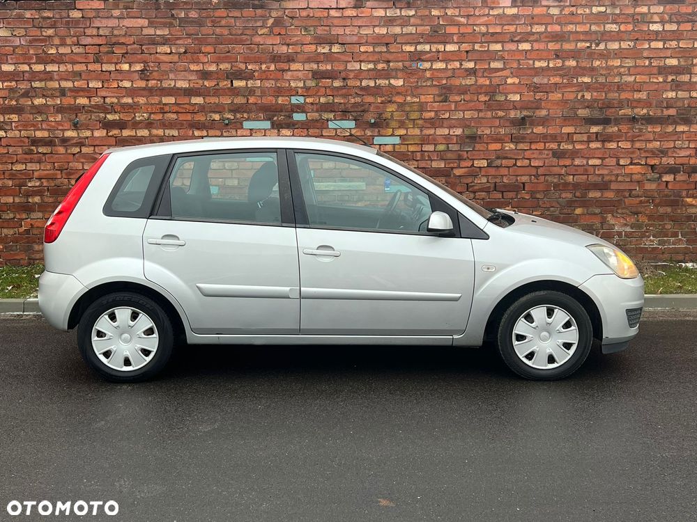 Ford Fiesta - 6
