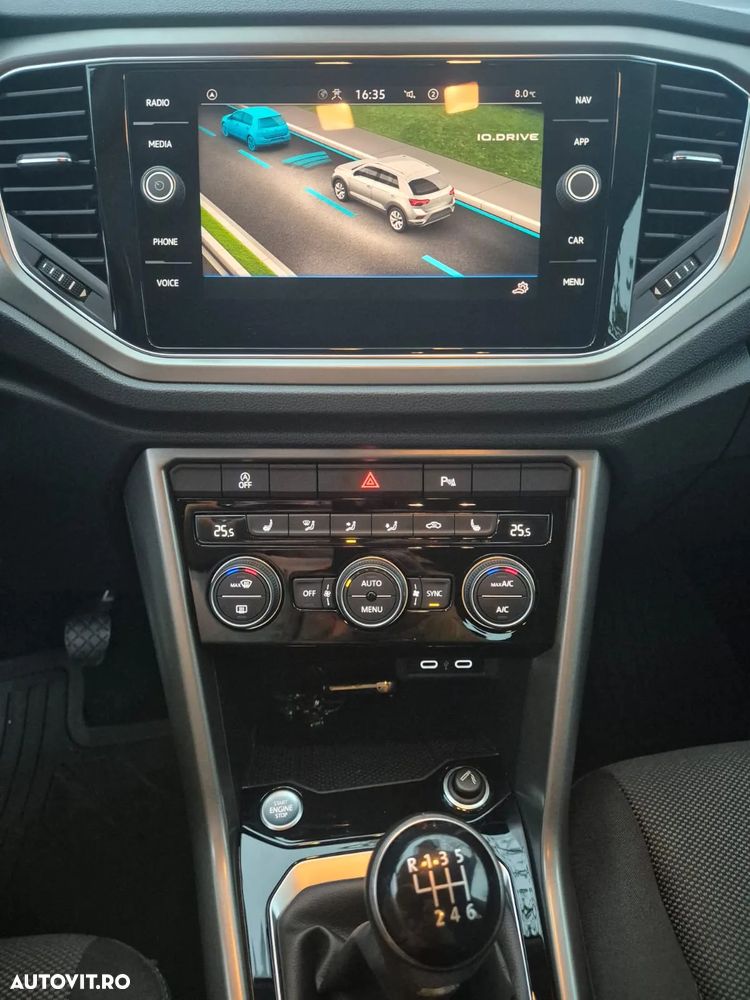 Volkswagen T-Roc 1.5 TSI Design - 11