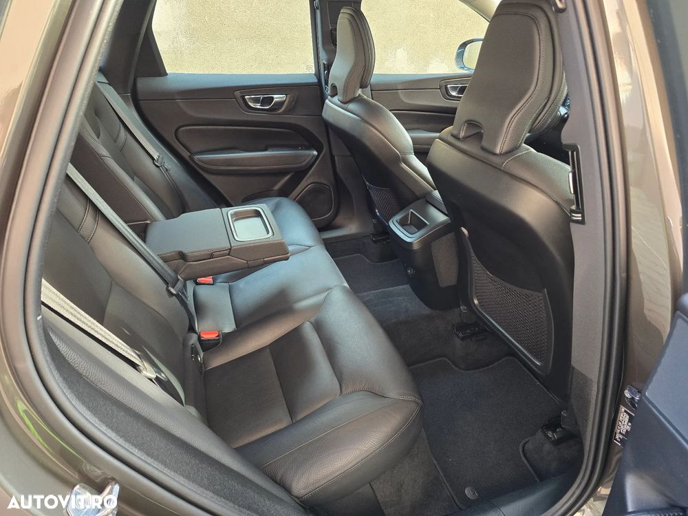 Volvo XC 60 D4 Geartronic Momentum Pro - 15